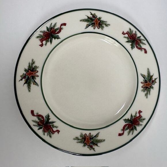R H Macy The Cellar O'Tannenbaum, 1 Bread &Butter Plate, Holly & Ribbon Border - Picture 4 of 11